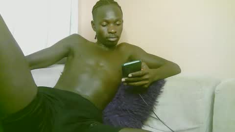 Snapshot of royalty254 chatting on 04-24-26, 02:08 royalty254 online show from 04-24-26, 02:08