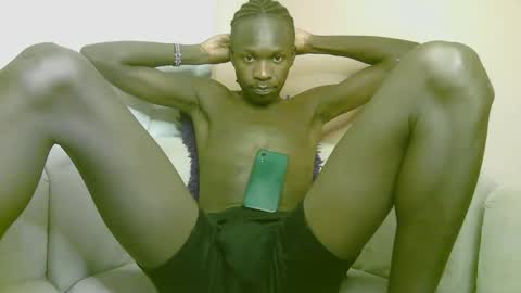 Snapshot of royalty254 chatting on 04-26-26, 05:05 royalty254 online show from 04-26-26, 05:05