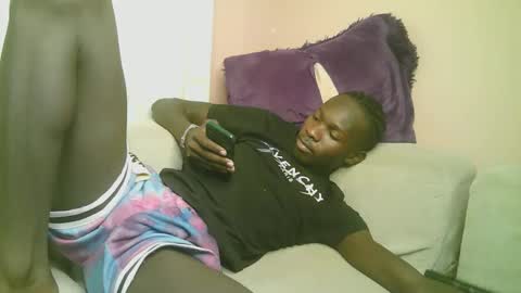 Snapshot of royalty254 chatting on 04-30-26, 05:25 royalty254 online show from 04-30-26, 05:25