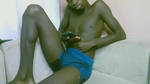 Snapshot of royalty254 chatting on 05-04-26, 06:59 royalty254 online show from 05-04-26, 06:59