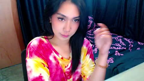Snapshot of royaltyfvcker chatting on 06-10-26, 03:07 Prince and Princess online show from 06-10-26, 03:07