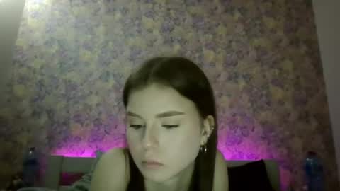 royalvelour online show from 05-13-26, 07:33