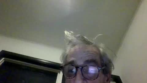 Snapshot of royboy2561 chatting on 05-17-26, 08:01 Roy Murrin online show from 05-17-26, 08:01