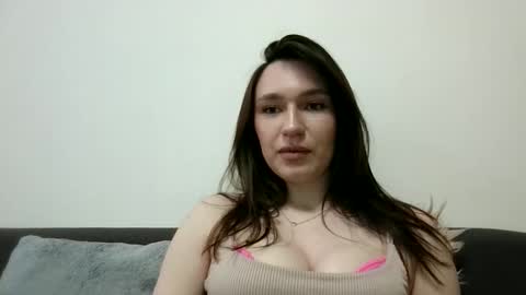 Snapshot of roza05x chatting on 05-24-26, 09:25 Roza05x online show from 05-24-26, 09:25