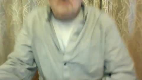 Snapshot of rsl1963 chatting on 12-16-25, 11:10 rsl1963 online show from 12-16-25, 11:10