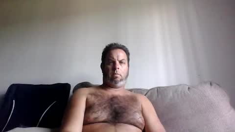 rubbingoneout714 online show from 10-27-25, 06:45