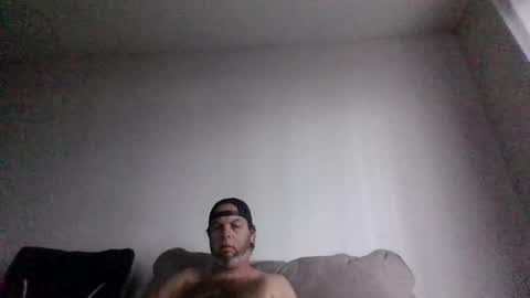 Snapshot of rubbingoneout714 chatting on 01-07-26, 02:19 rubbingoneout714 online show from 01-07-26, 02:19