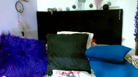 Snapshot of rubi_fox82 chatting on 05-22-26, 06:53 online show from 05-22-26, 06:53