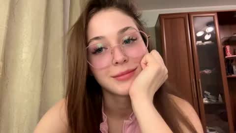 Adel online show from 05-26-26, 07:32