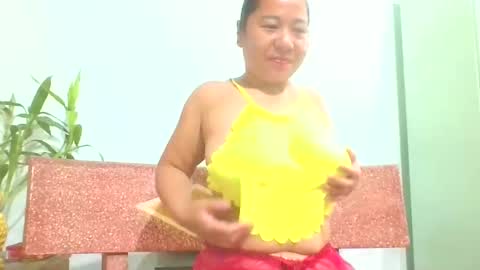 Snapshot of ruby_chann chatting on 09-15-25, 11:38 ruby_chann online show from 09-15-25, 11:38