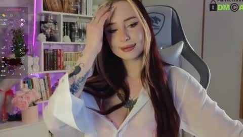 Snapshot of rubyalaska chatting on 01-16-25, 02:51 Ruby online show from 01-16-25, 02:51