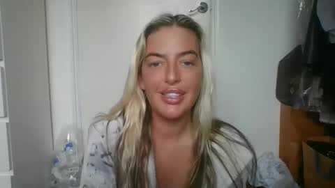 Snapshot of rubyredxxxoxxx chatting on 12-29-24, 11:40 rubyredxxxoxxx online show from 12-29-24, 11:40