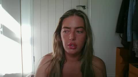 Snapshot of rubyredxxxoxxx chatting on 06-21-26, 06:16 rubyredxxxoxxx online show from 06-21-26, 06:16