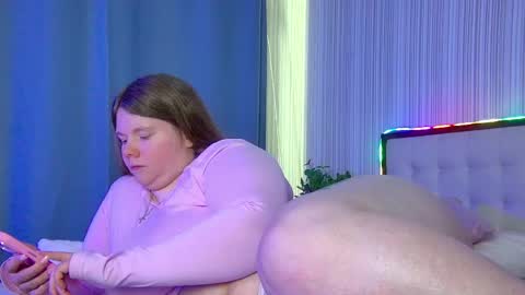 Snapshot of rubyvalen chatting on 05-15-26, 01:45 Ruby online show from 05-15-26, 01:45