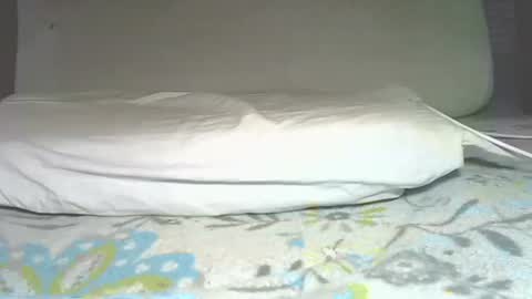 rudisuzzy 1 online show from 03-08-26, 12:09