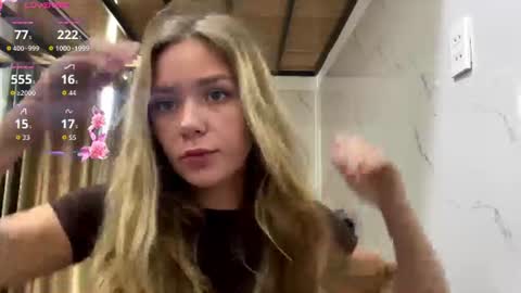 KaY online show from 07-18-26, 08:51