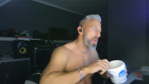 Chico que rico Caliente online show from 02-07-25, 03:34