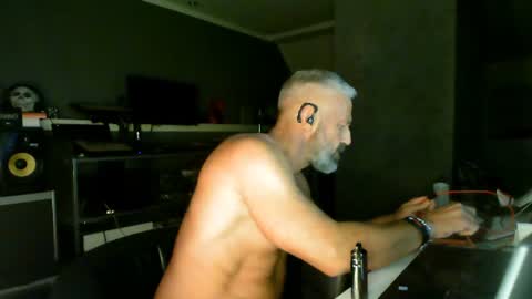 Chico que rico Caliente online show from 06-28-26, 10:38