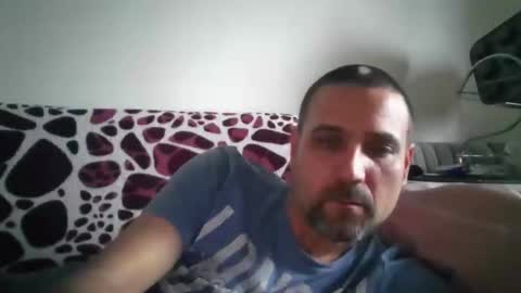 Snapshot of rul3ssuck chatting on 11-06-25, 07:53 rul3ssuck online show from 11-06-25, 07:53