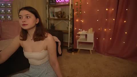 Snapshot of ruminelle chatting on 11-16-25, 12:22 Lilith online show from 11-16-25, 12:22