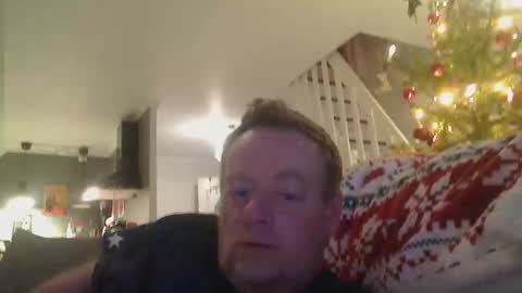 Snapshot of runepetter chatting on 01-12-26, 10:37 bignorwegian online show from 01-12-26, 10:37