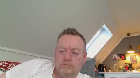 Snapshot of runepetter chatting on 02-10-26, 03:16 bignorwegian online show from 02-10-26, 03:16