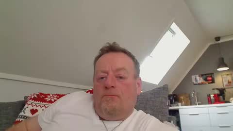 Snapshot of runepetter chatting on 03-16-26, 08:51 bignorwegian online show from 03-16-26, 08:51