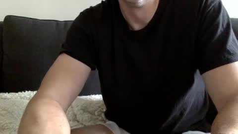 Snapshot of runman6 chatting on 12-23-24, 09:40 runman6 online show from 12-23-24, 09:40