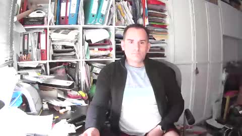 Snapshot of runner1978 chatting on 12-12-24, 01:39 runner1978 online show from 12-12-24, 01:39