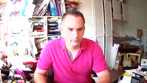 Snapshot of runner1978 chatting on 09-19-25, 06:37 runner1978 online show from 09-19-25, 06:37