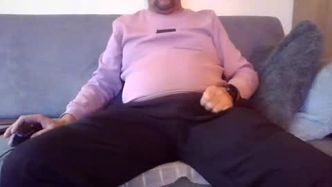 runner_1978 online show from 12-13-24, 07:58