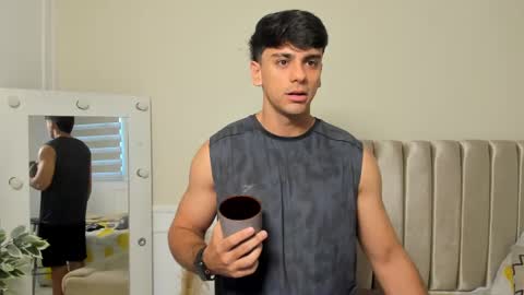 Snapshot of russ_w8 chatting on 09-14-25, 11:53 Russ online show from 09-14-25, 11:53