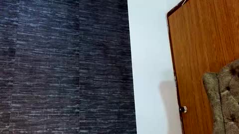  R U S S E L L  online show from 12-19-24, 03:29