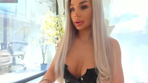 Ava online show from 04-18-26, 07:34