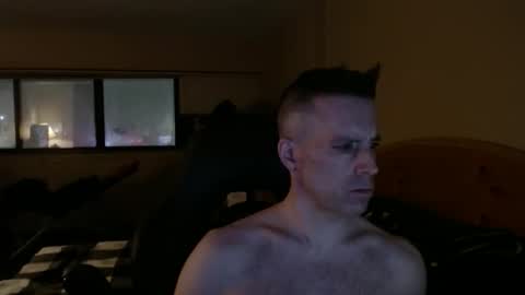 rustic_cuse_777 online show from 01-07-26, 06:16