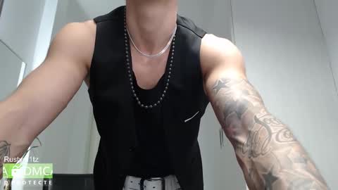 Snapshot of rustynf1tz chatting on 02-19-25, 03:28 MillionDollarGuy online show from 02-19-25, 03:28