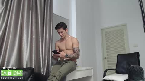 Snapshot of rustynf1tz chatting on 02-21-25, 08:07 MillionDollarGuy online show from 02-21-25, 08:07