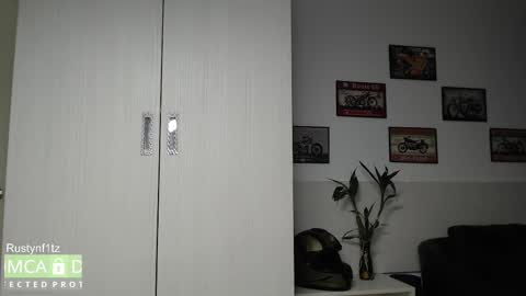 Snapshot of rustynf1tz chatting on 03-09-25, 01:14 MillionDollarGuy online show from 03-09-25, 01:14