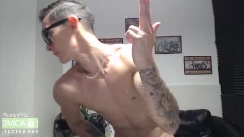 Snapshot of rustynf1tz chatting on 10-28-25, 05:11 MillionDollarGuy online show from 10-28-25, 05:11