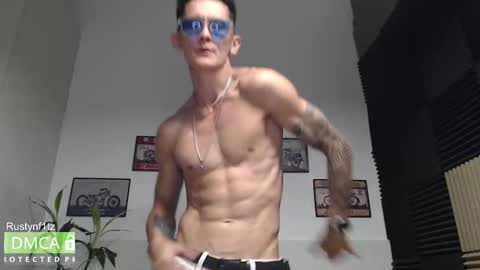 Snapshot of rustynf1tz chatting on 12-19-25, 12:23 MillionDollarGuy online show from 12-19-25, 12:23