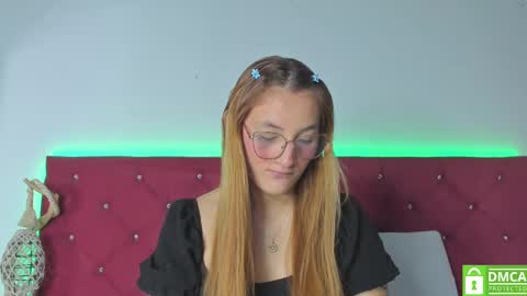 Snapshot of ruth_harvey chatting on 02-13-25, 12:32 Ruth online show from 02-13-25, 12:32