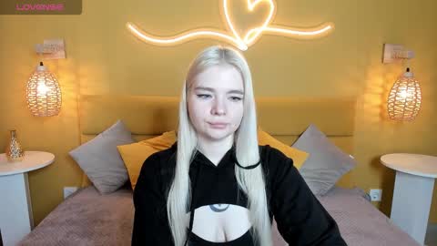 ruthbryant online show from 09-14-25, 01:38