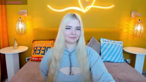 ruthbryant online show from 10-04-25, 01:47