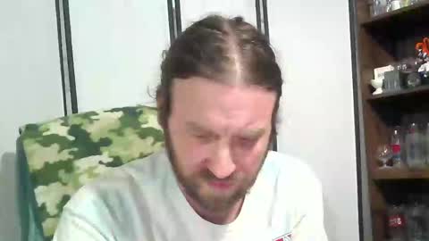 rwb1982 online show from 04-20-26, 04:43