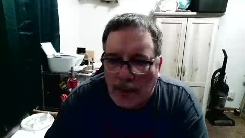 Snapshot of rwzar_1965 chatting on 04-22-26, 01:52 rwzar_1965 online show from 04-22-26, 01:52