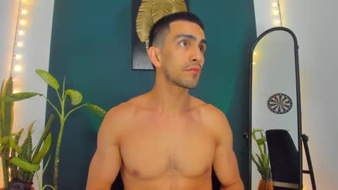 Snapshot of ryan_doyle chatting on 09-19-25, 10:10 Ryan independent model online show from 09-19-25, 10:10