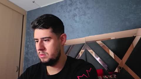 R Y A N online show from 12-18-25, 09:59