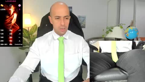 ryan_master_ online show from 12-23-24, 01:03