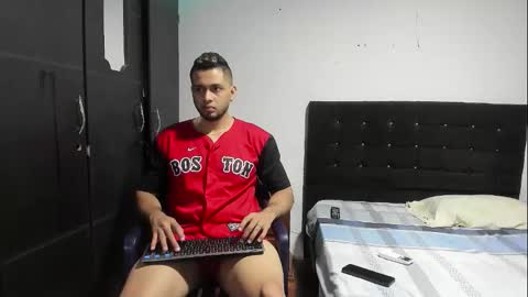 ryan_xc1 online show from 10-09-25, 02:31