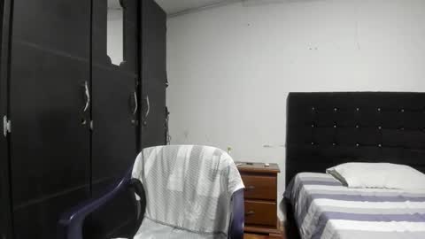 ryan_xc1 online show from 03-12-26, 03:23